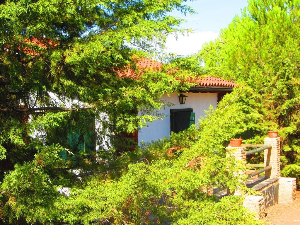 Hotel Complejo Rural Puerto Penas Aroche Exterior foto